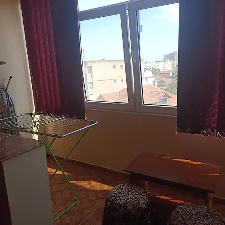 Apartman 3 Mangalia, Plaja Saturn-diana